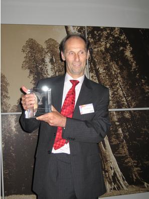 Thieu Römgens namens Diakonessenhuis met de Business Intelligence Award 2009